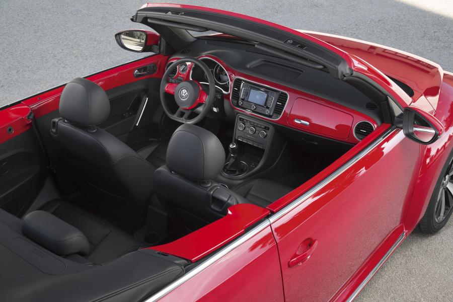  Volkswagen Beetle Cabriolet 2012 года  (фото 76 из 107)